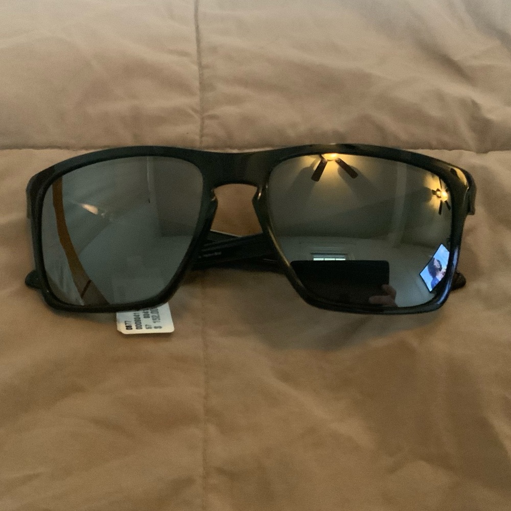 BNWT Oakley Sliver Sunglasses XL OO9341-0557 57-18 140